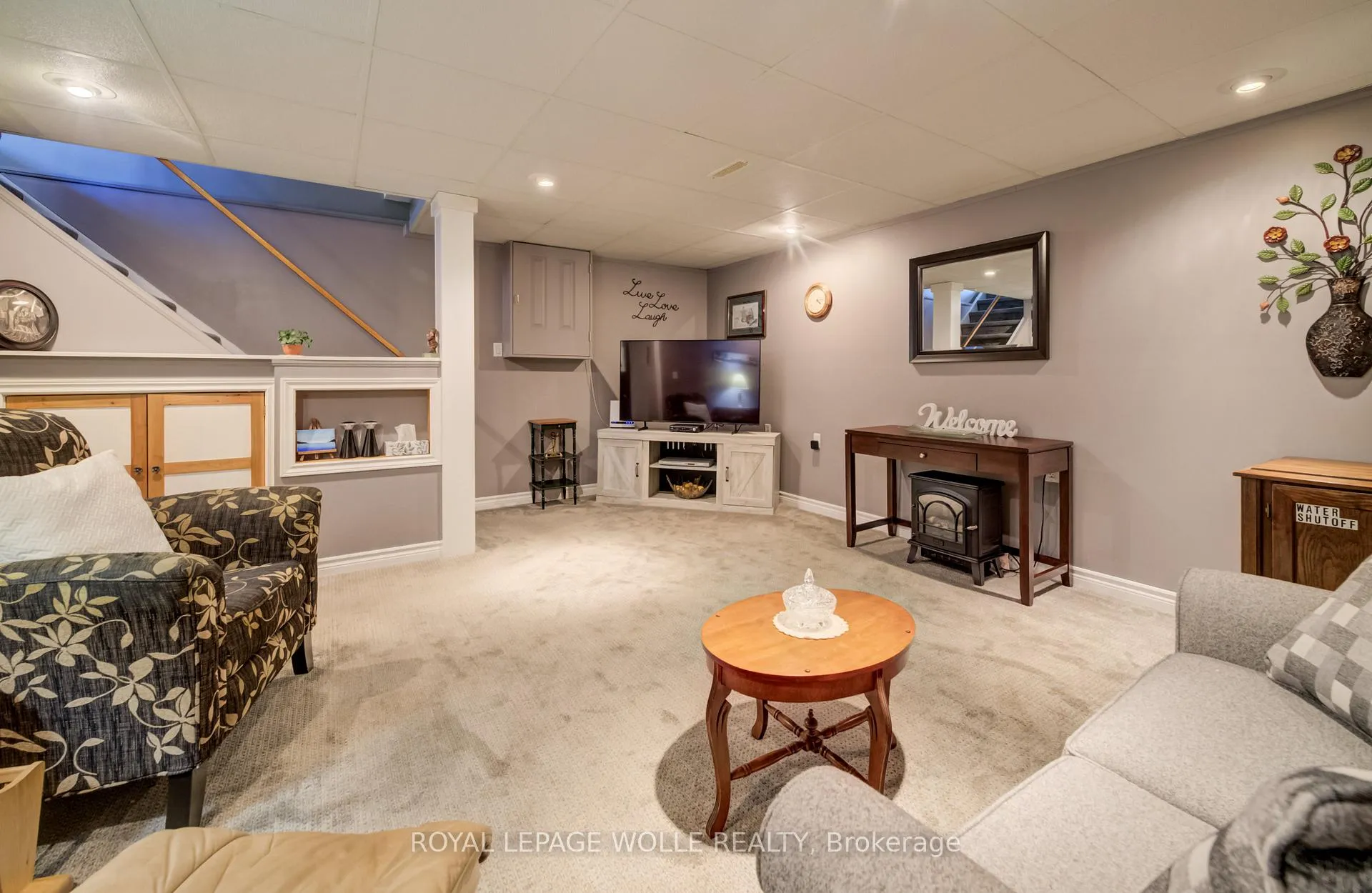 Photo 26 of 10 Meadow Woods Crescent, Kitchener — HOMEH