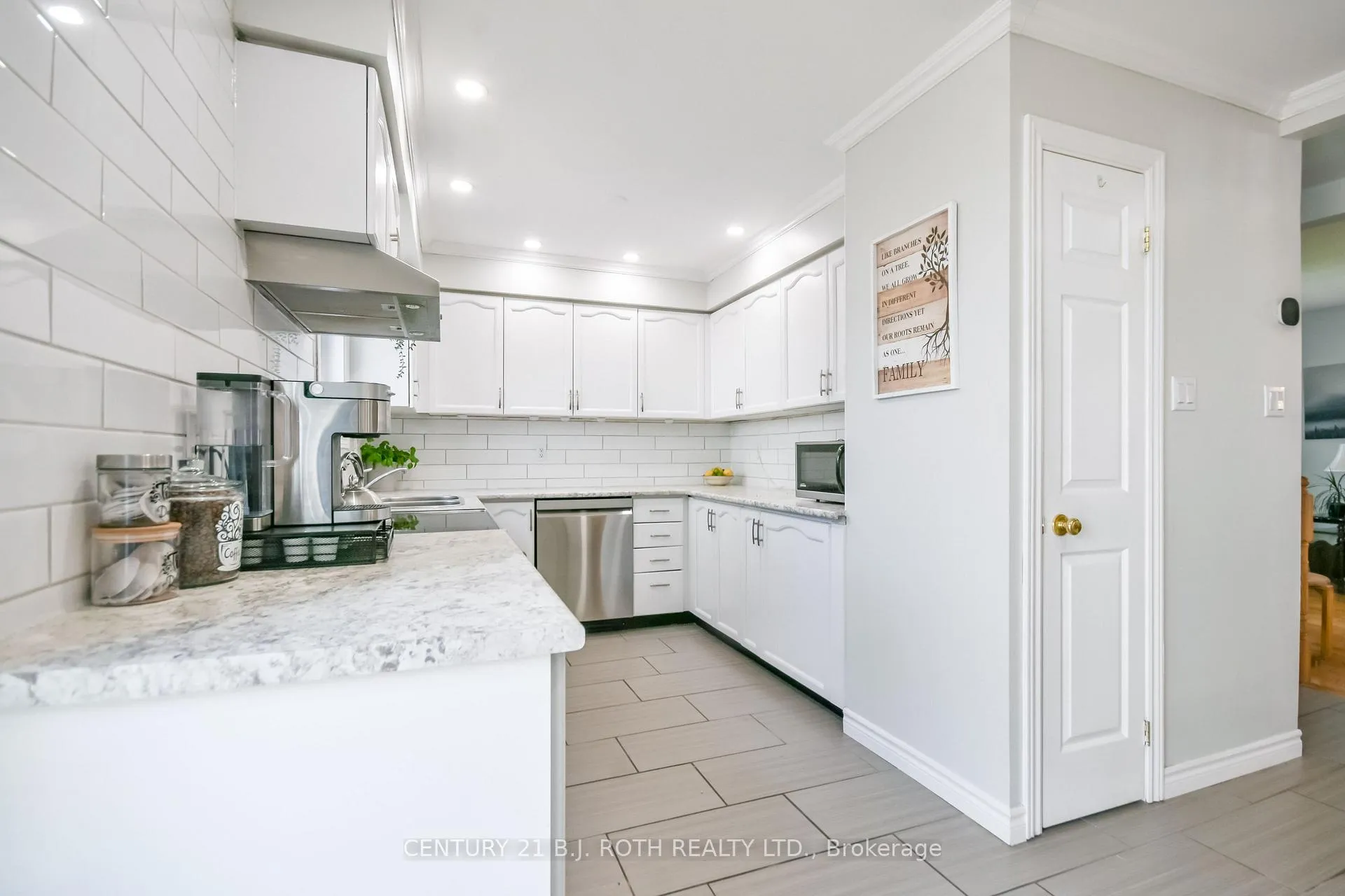 Photo 14 of 24 Pae Drive, Barrie, Painswick North — HOMEH
