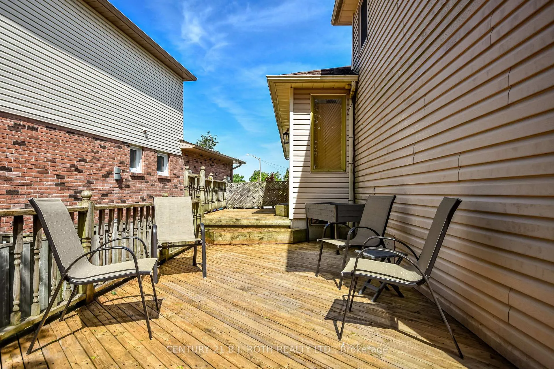 Photo 32 of 24 Pae Drive, Barrie, Painswick North — HOMEH