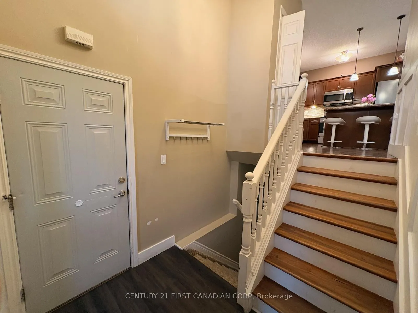 Photo 3 of 11 Jacklin Court, Central Elgin, Rural Central Elgin — HOMEH
