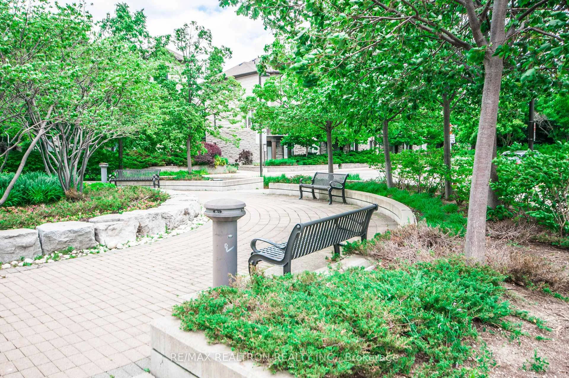Photo 3 of Unit 702, 253 South Park Road, Markham, Commerce Valley — HOMEH