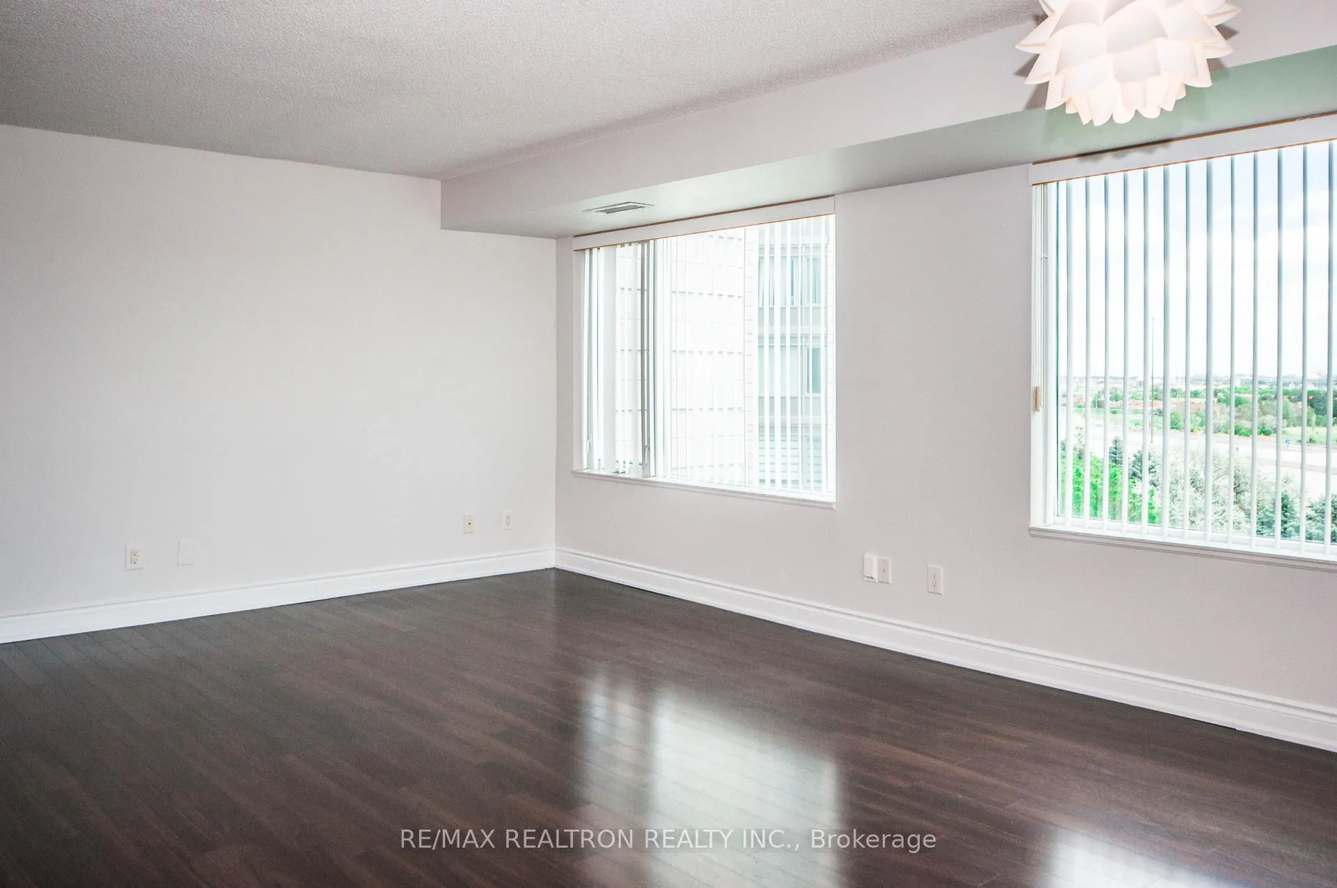 Photo 11 of Unit 702, 253 South Park Road, Markham, Commerce Valley — HOMEH