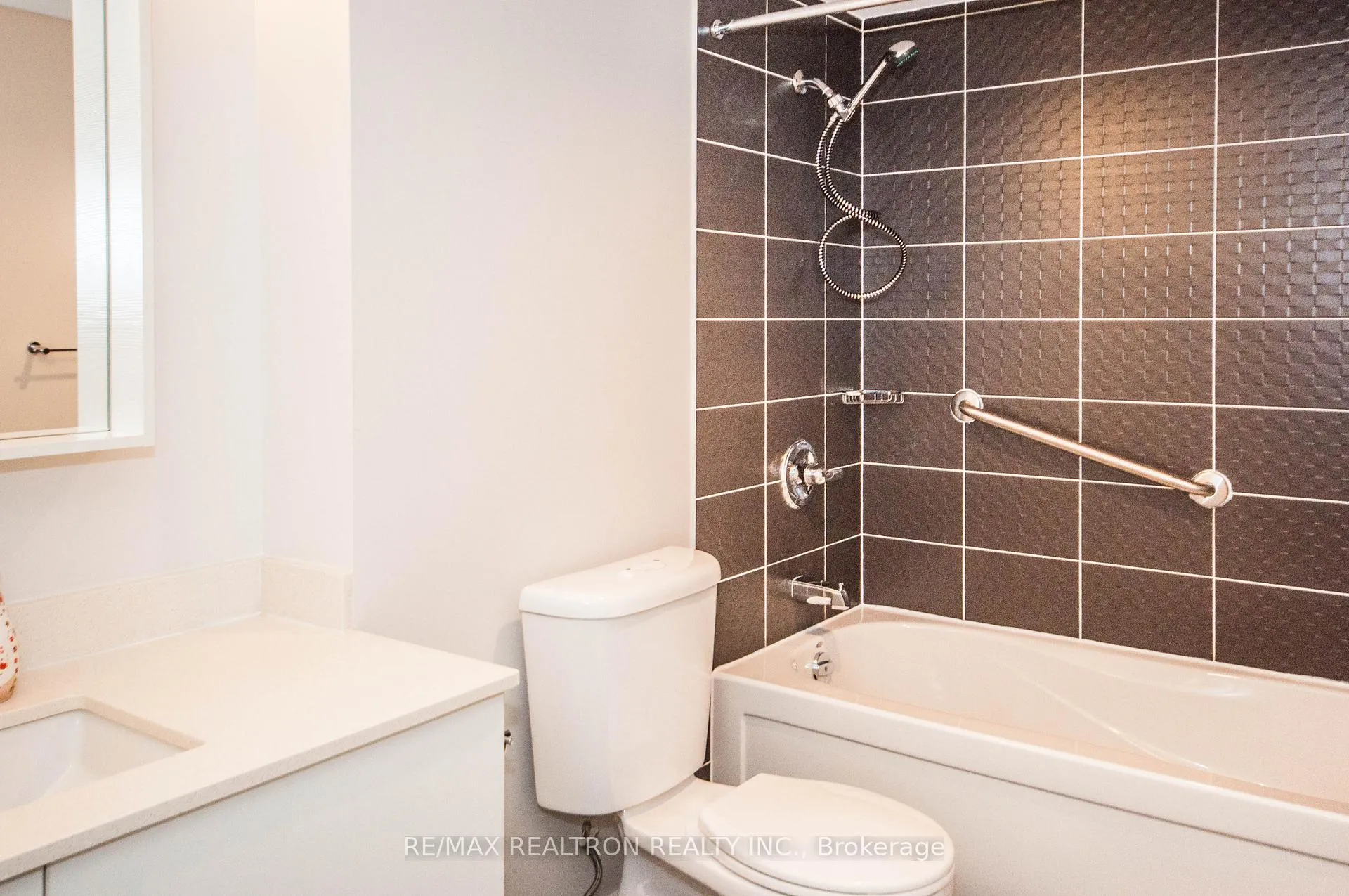 Photo 16 of Unit 702, 253 South Park Road, Markham, Commerce Valley — HOMEH