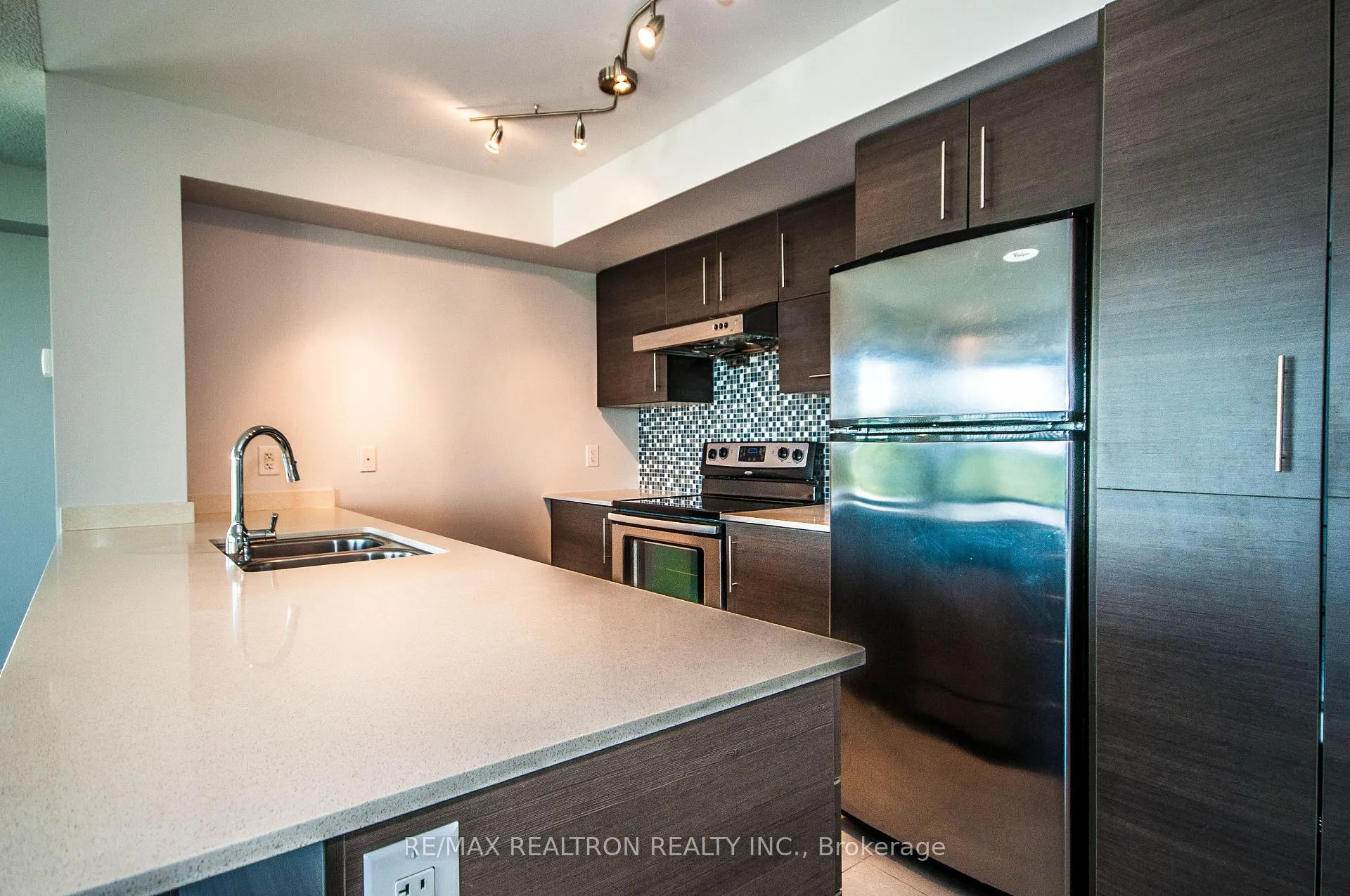 Photo 20 of Unit 702, 253 South Park Road, Markham, Commerce Valley — HOMEH
