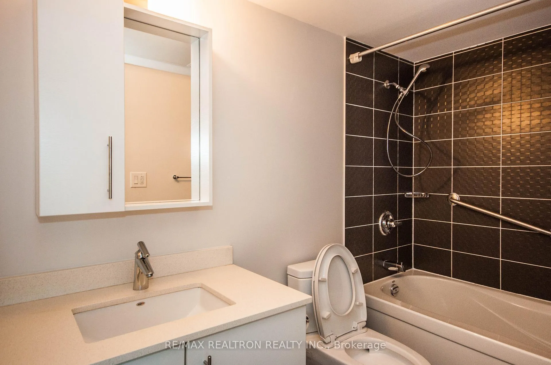 Photo 24 of Unit 702, 253 South Park Road, Markham, Commerce Valley — HOMEH