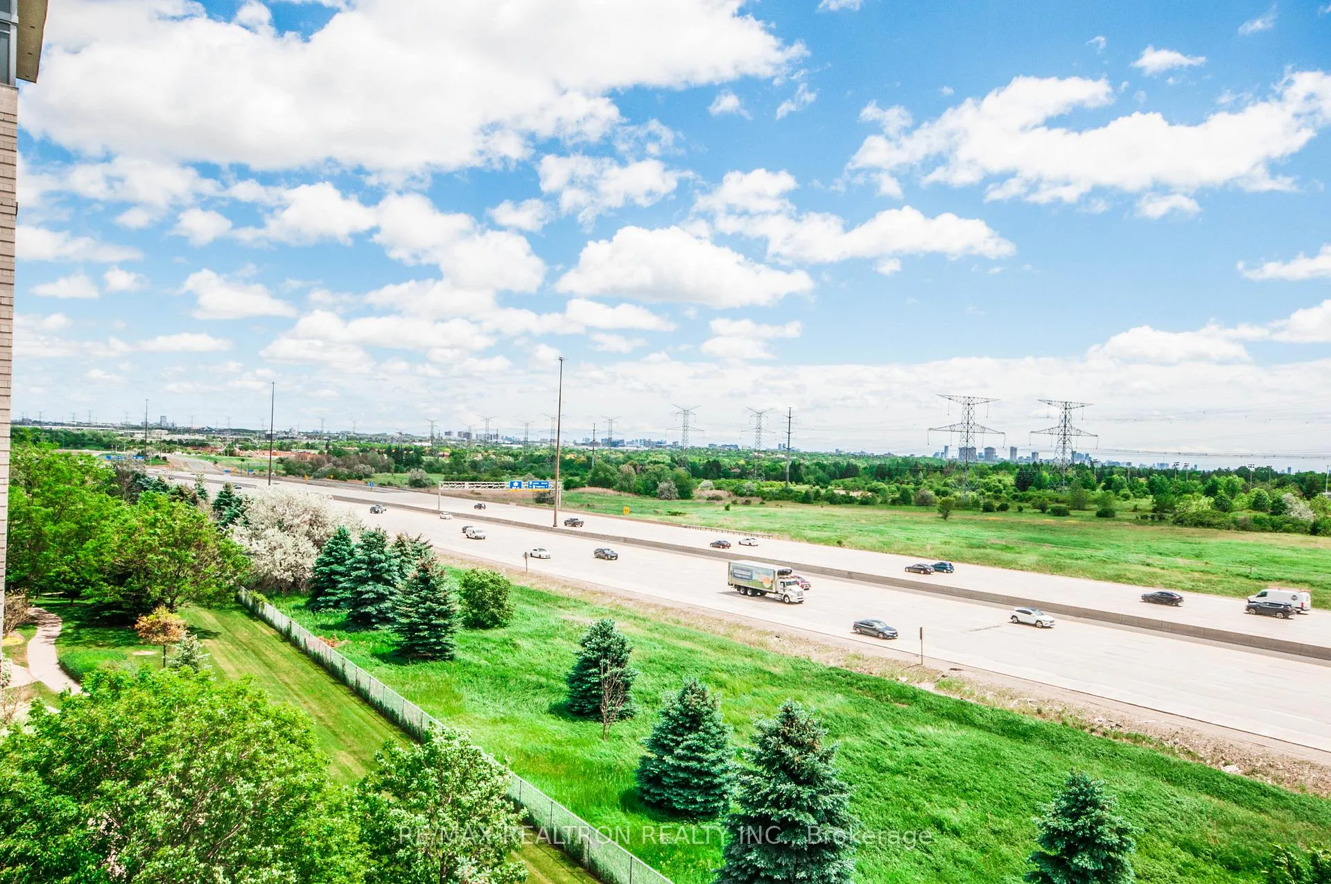 Photo 25 of Unit 702, 253 South Park Road, Markham, Commerce Valley — HOMEH