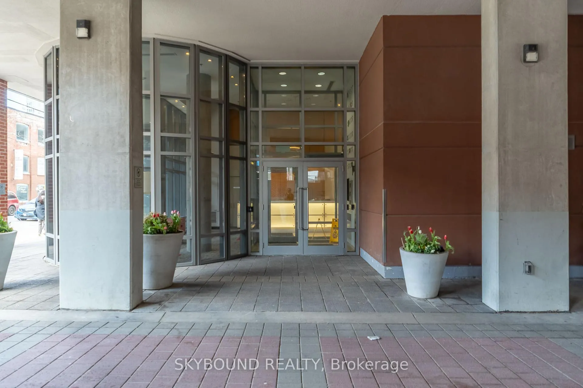 Photo 3 of Unit 802, 255 Richmond Street E, Toronto, Moss Park — HOMEH