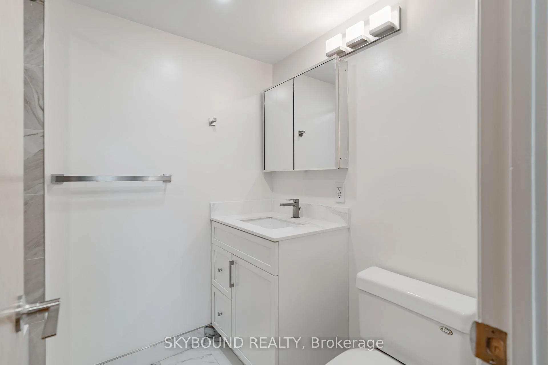 Photo 23 of Unit 802, 255 Richmond Street E, Toronto, Moss Park — HOMEH