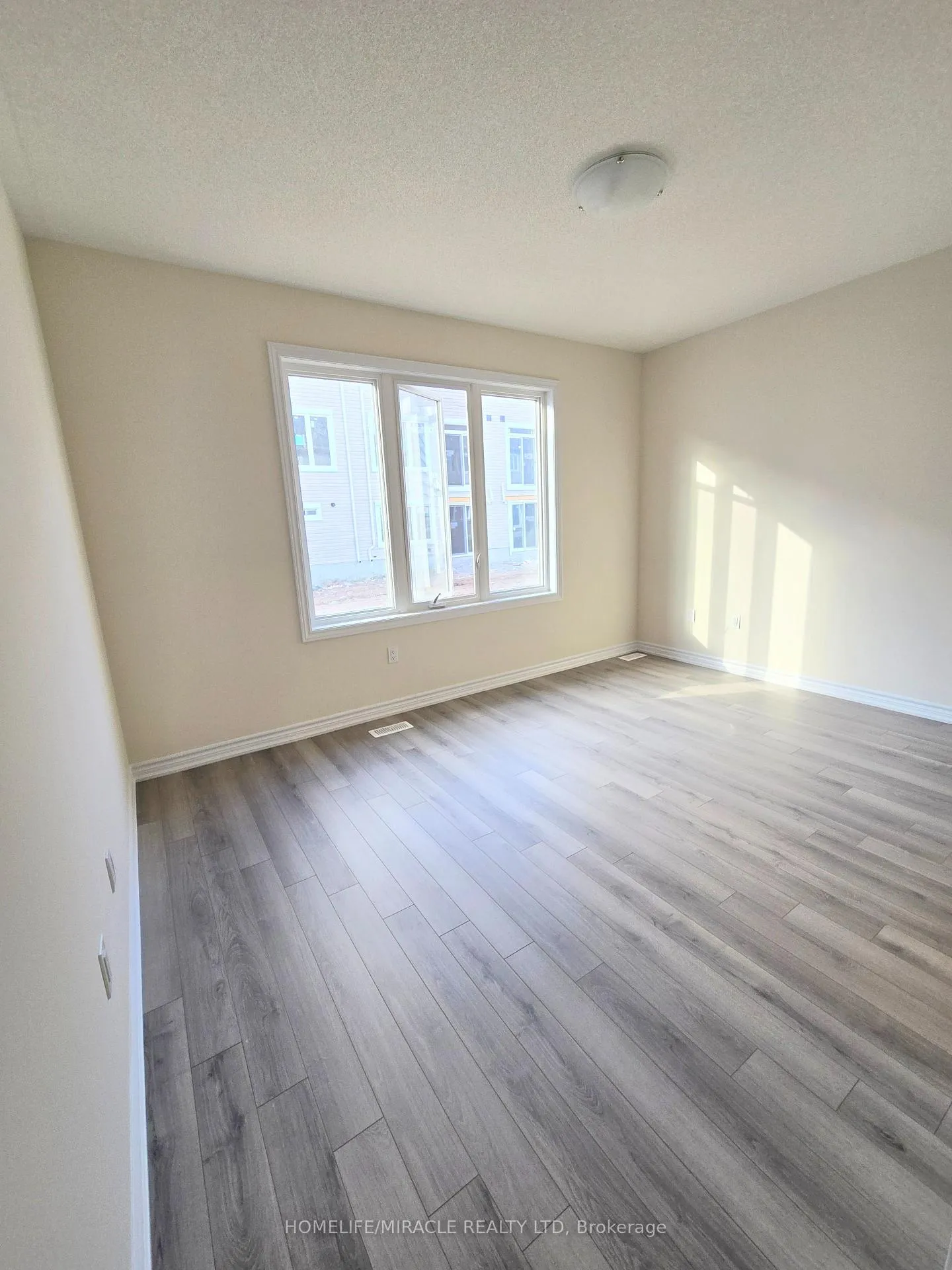 Photo 8 of 78 Mcgill Avenue, Erin — HOMEH