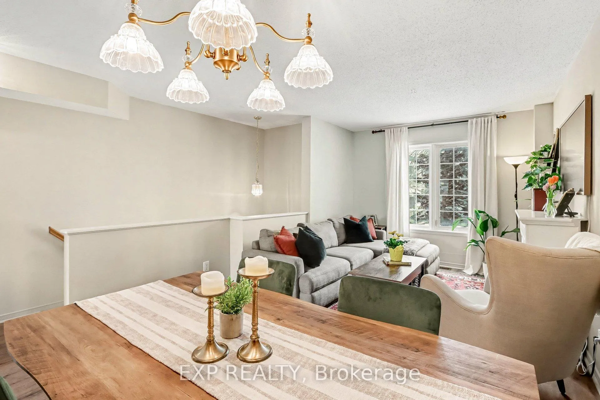 Photo 6 of 211 Gershwin Private, Ottawa, Westcliffe Estates — HOMEH