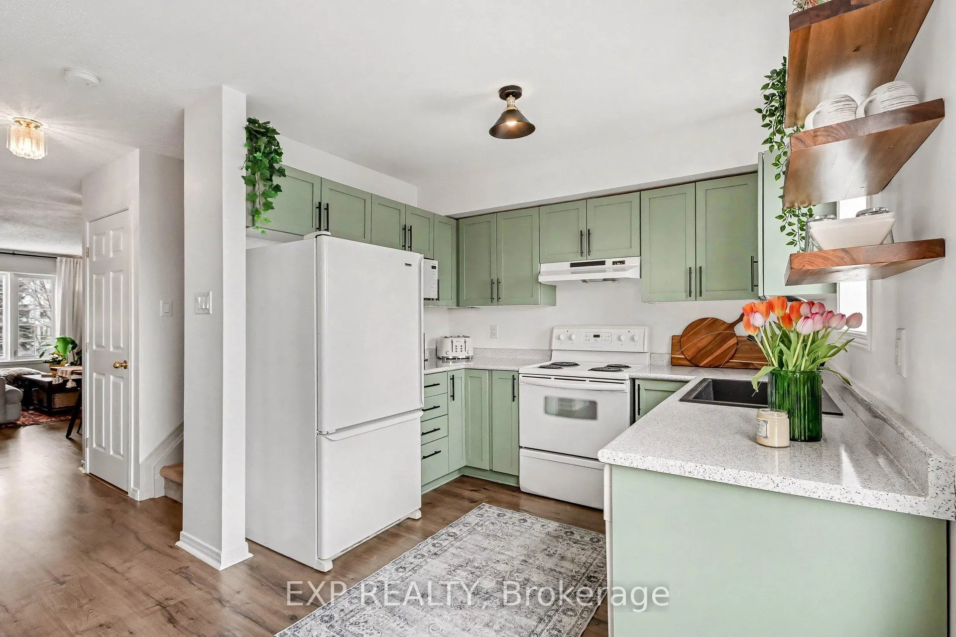 Photo 13 of 211 Gershwin Private, Ottawa, Westcliffe Estates — HOMEH