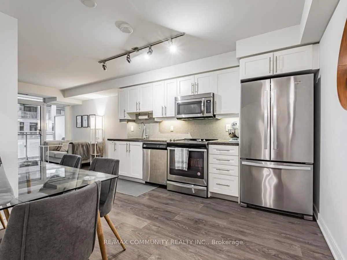 Photo 4 of Unit 631, 525 Adelaide Street W, Toronto, Waterfront Communities — HOMEH