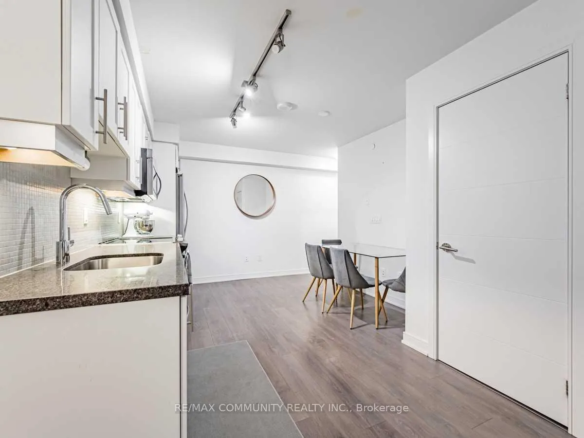 Photo 7 of Unit 631, 525 Adelaide Street W, Toronto, Waterfront Communities — HOMEH