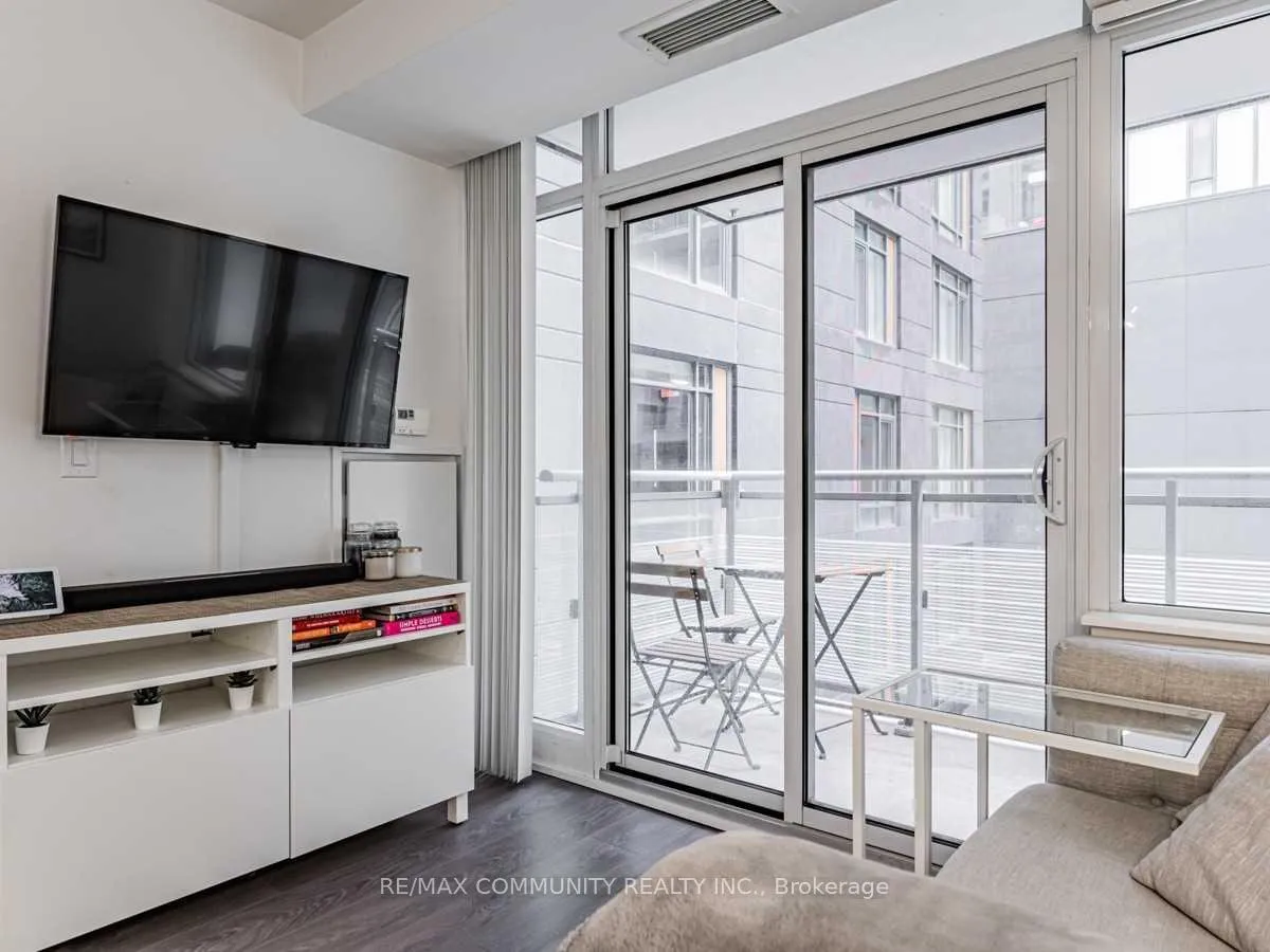 Photo 13 of Unit 631, 525 Adelaide Street W, Toronto, Waterfront Communities — HOMEH