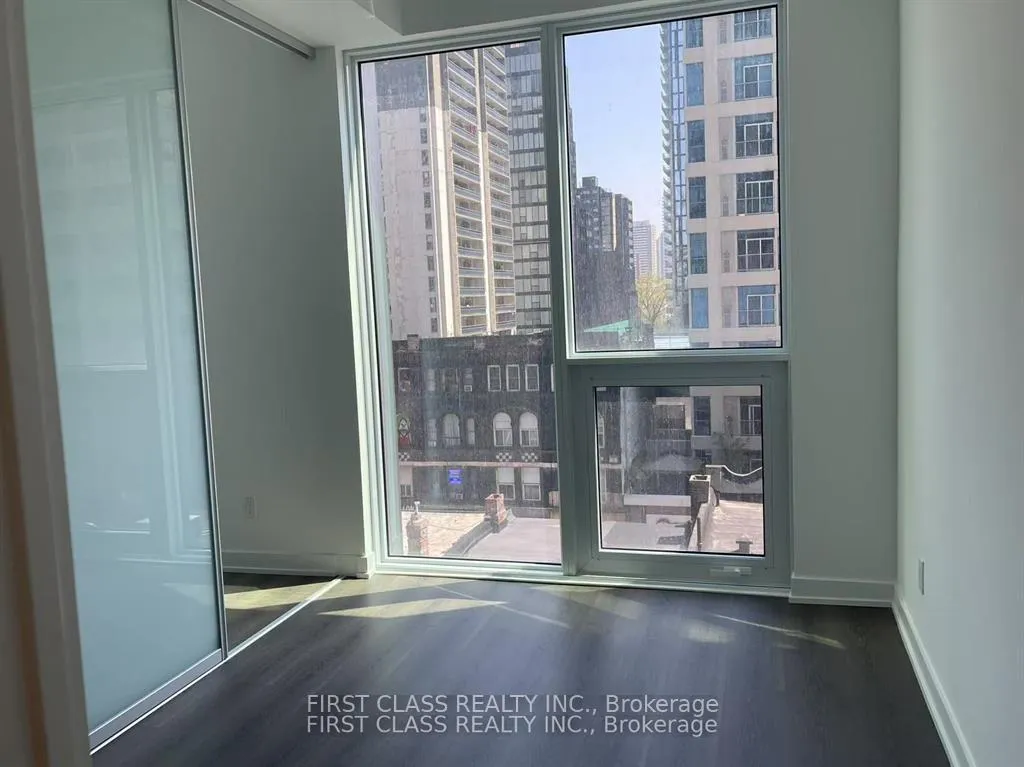 Photo 4 of Unit 606, 8 Wellesley Street W, Toronto, Bay Street Corridor — HOMEH