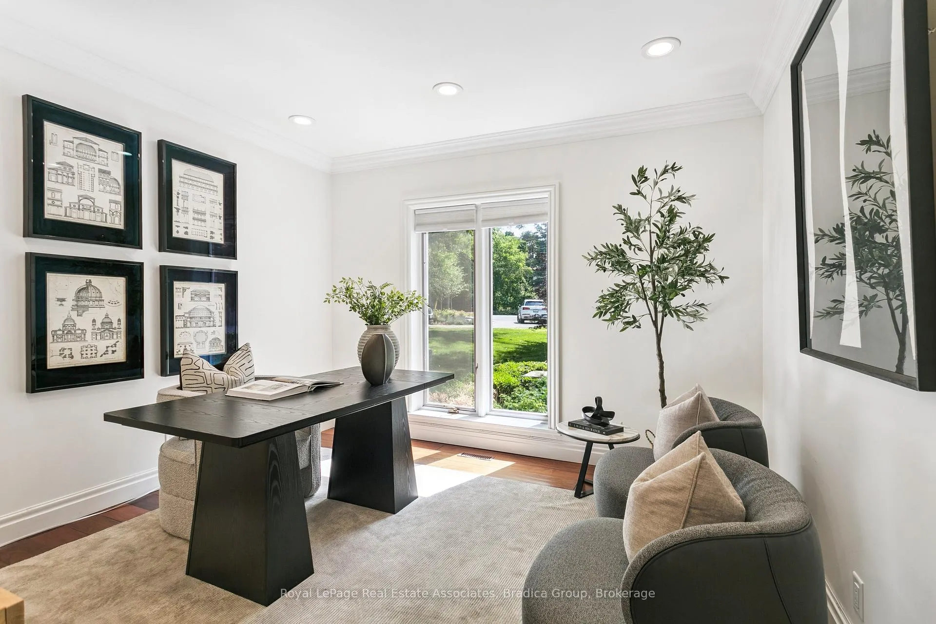 Photo 14 of 19 Lorraine Gardens, Etobicoke, Islington-City Centre West — HOMEH