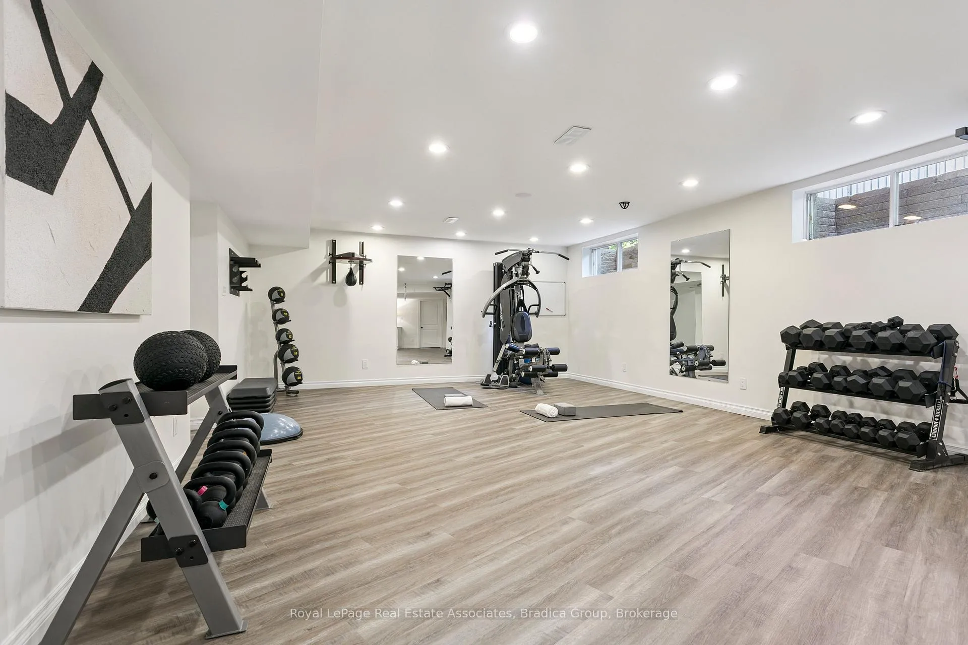 Photo 28 of 19 Lorraine Gardens, Etobicoke, Islington-City Centre West — HOMEH