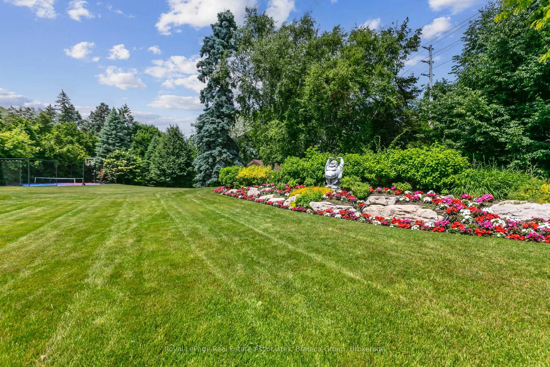 Photo 42 of 19 Lorraine Gardens, Etobicoke, Islington-City Centre West — HOMEH