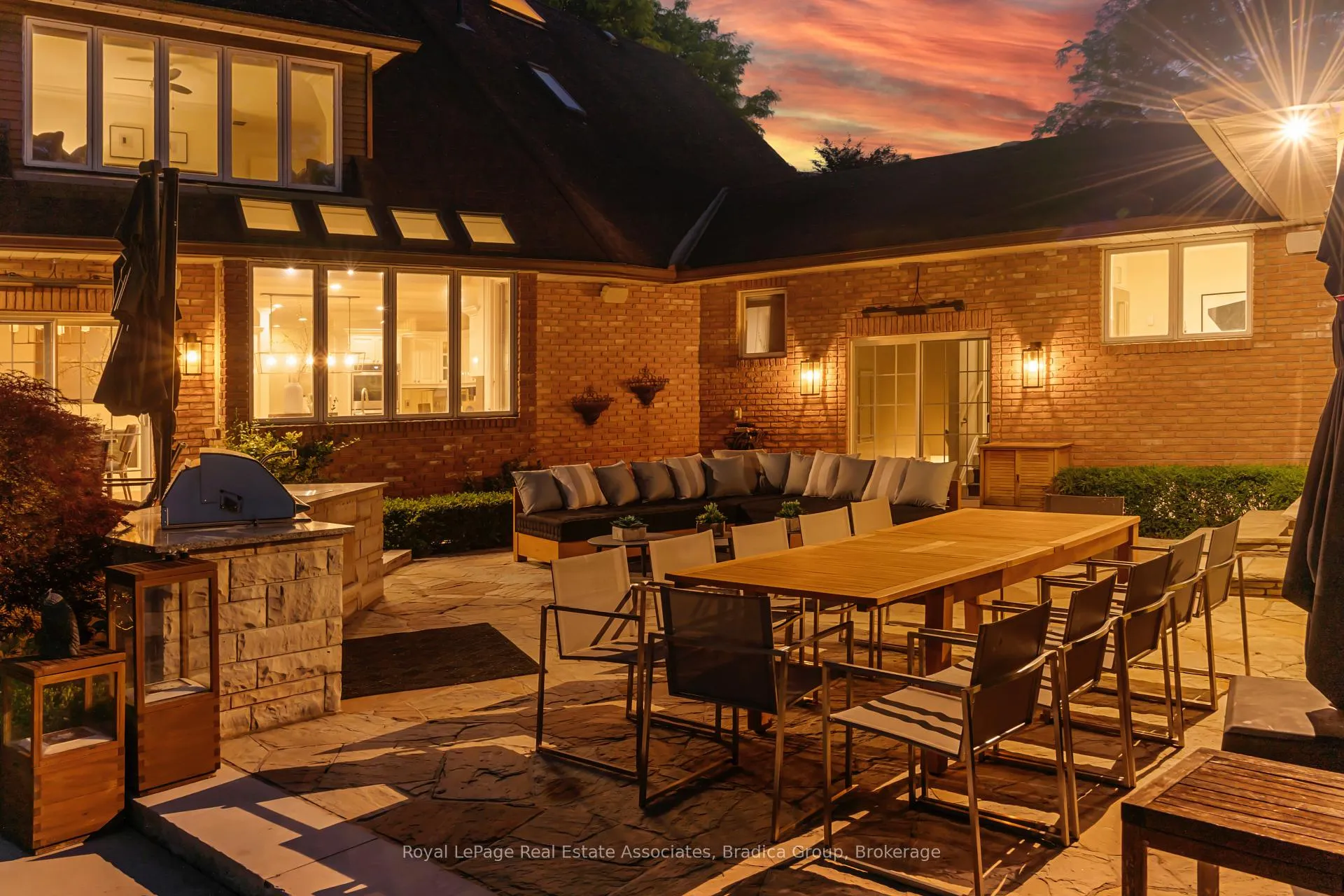 Photo 47 of 19 Lorraine Gardens, Etobicoke, Islington-City Centre West — HOMEH
