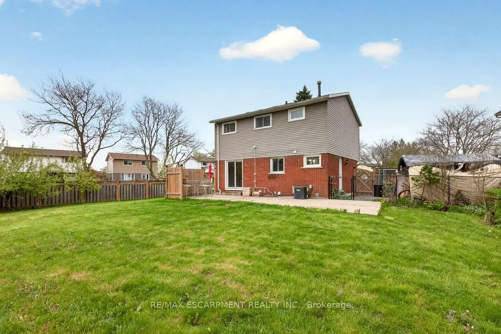 Photo 25 of 120 Chilton Drive, Hamilton, Stoney Creek Mountain — HOMEH