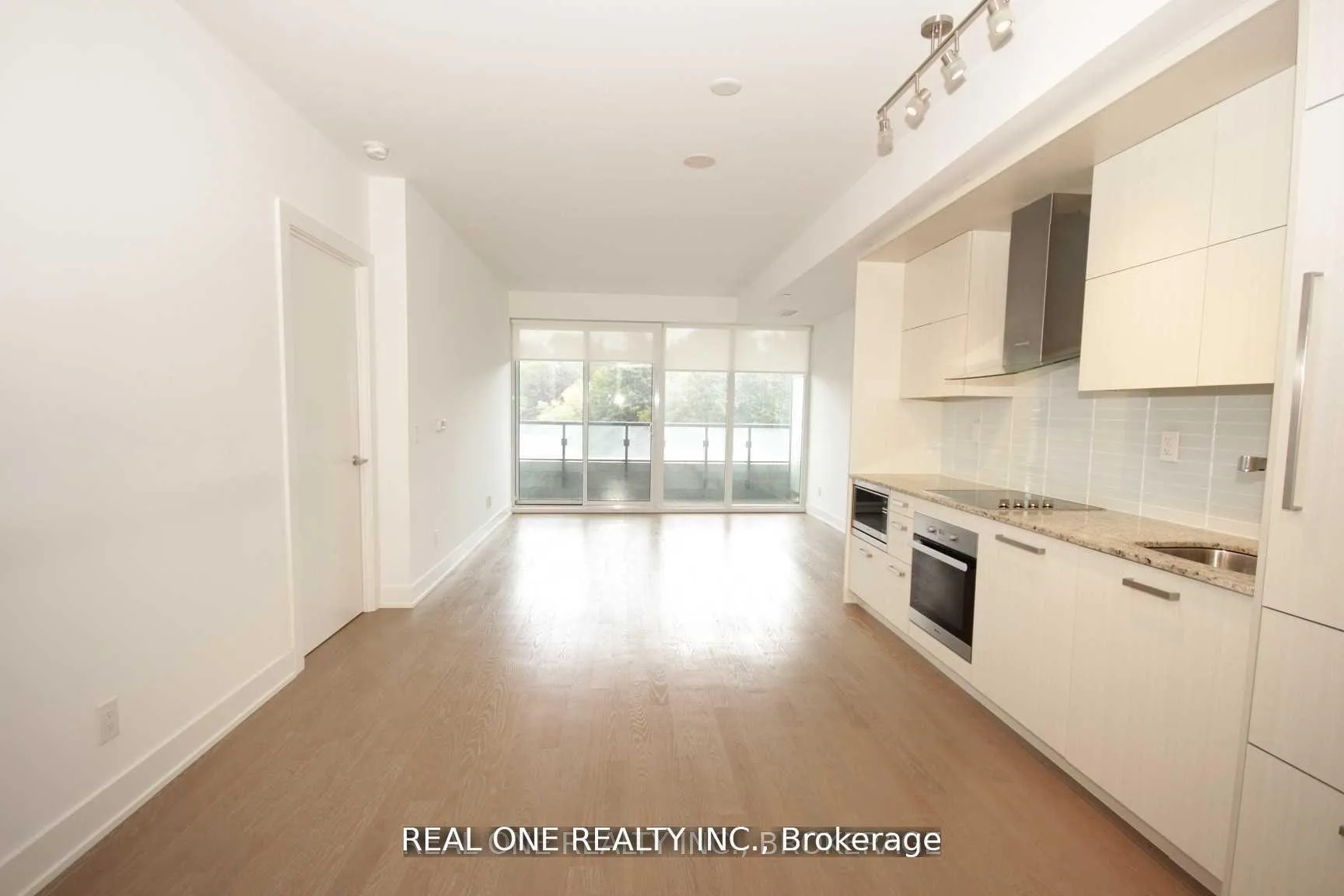Photo 2 of Unit 305, 3018 Yonge Street, Toronto, Lawrence Park South — HOMEH