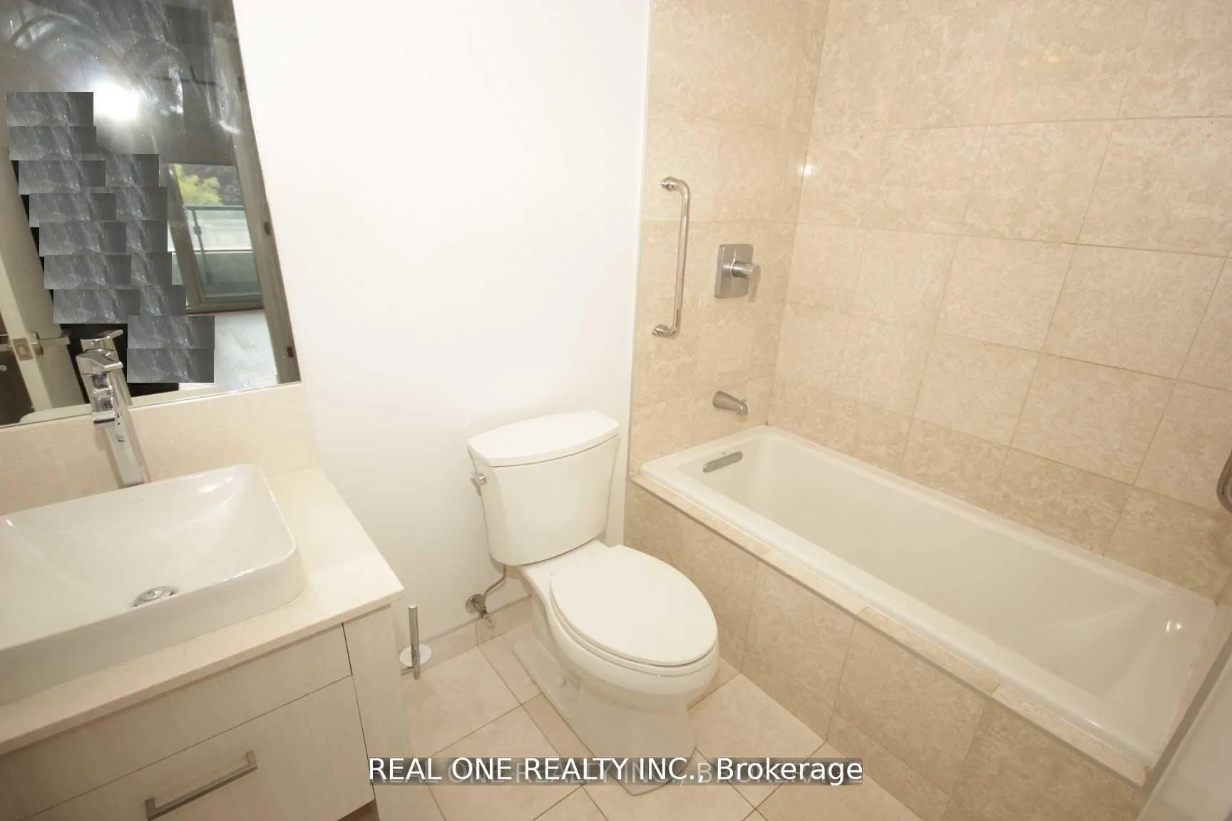 Photo 7 of Unit 305, 3018 Yonge Street, Toronto, Lawrence Park South — HOMEH