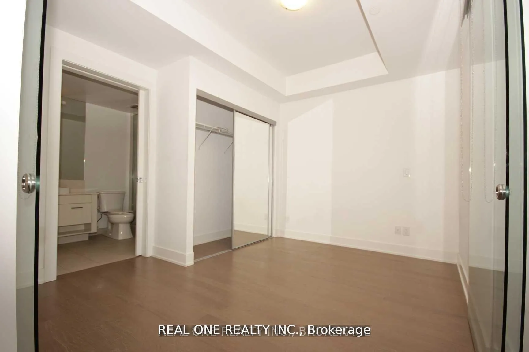 Photo 8 of Unit 305, 3018 Yonge Street, Toronto, Lawrence Park South — HOMEH