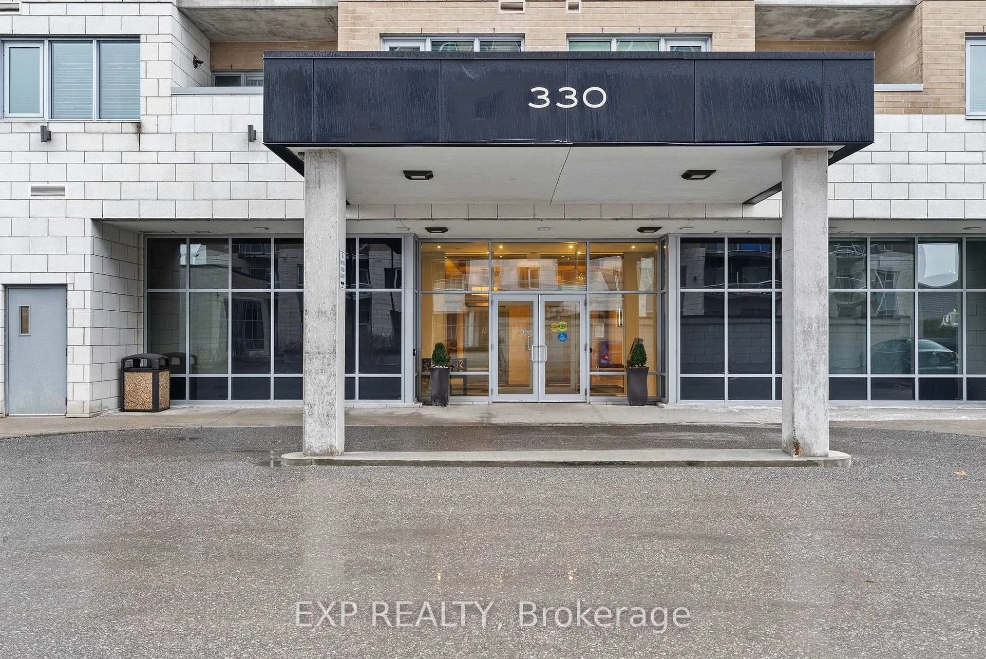 Front of Unit 1006, 330 Titan Private