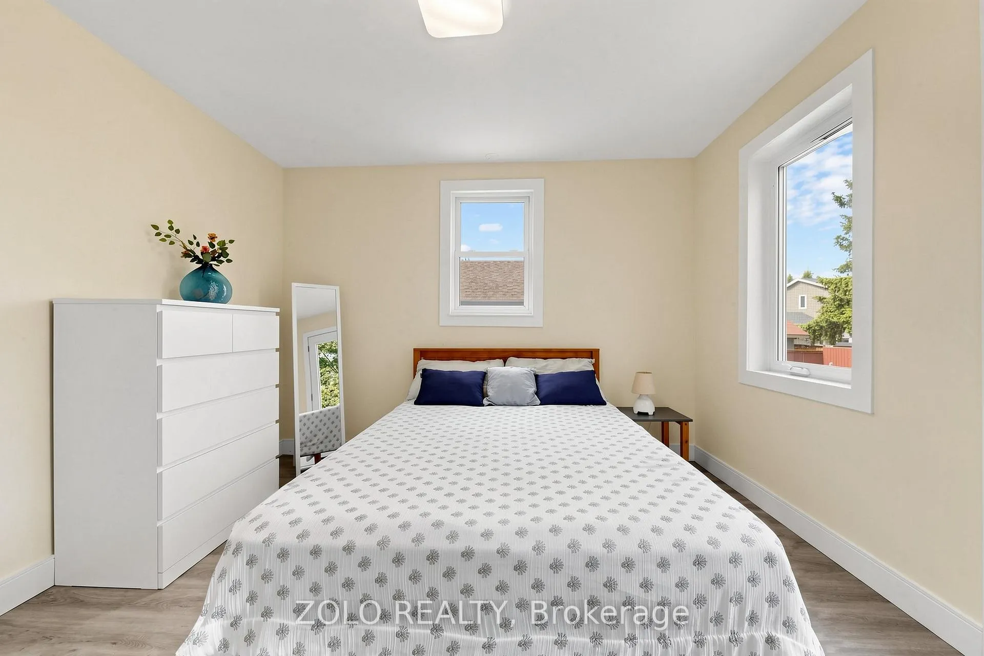 Photo 17 of 84 East 15th Street, Hamilton, Inch Park — HOMEH