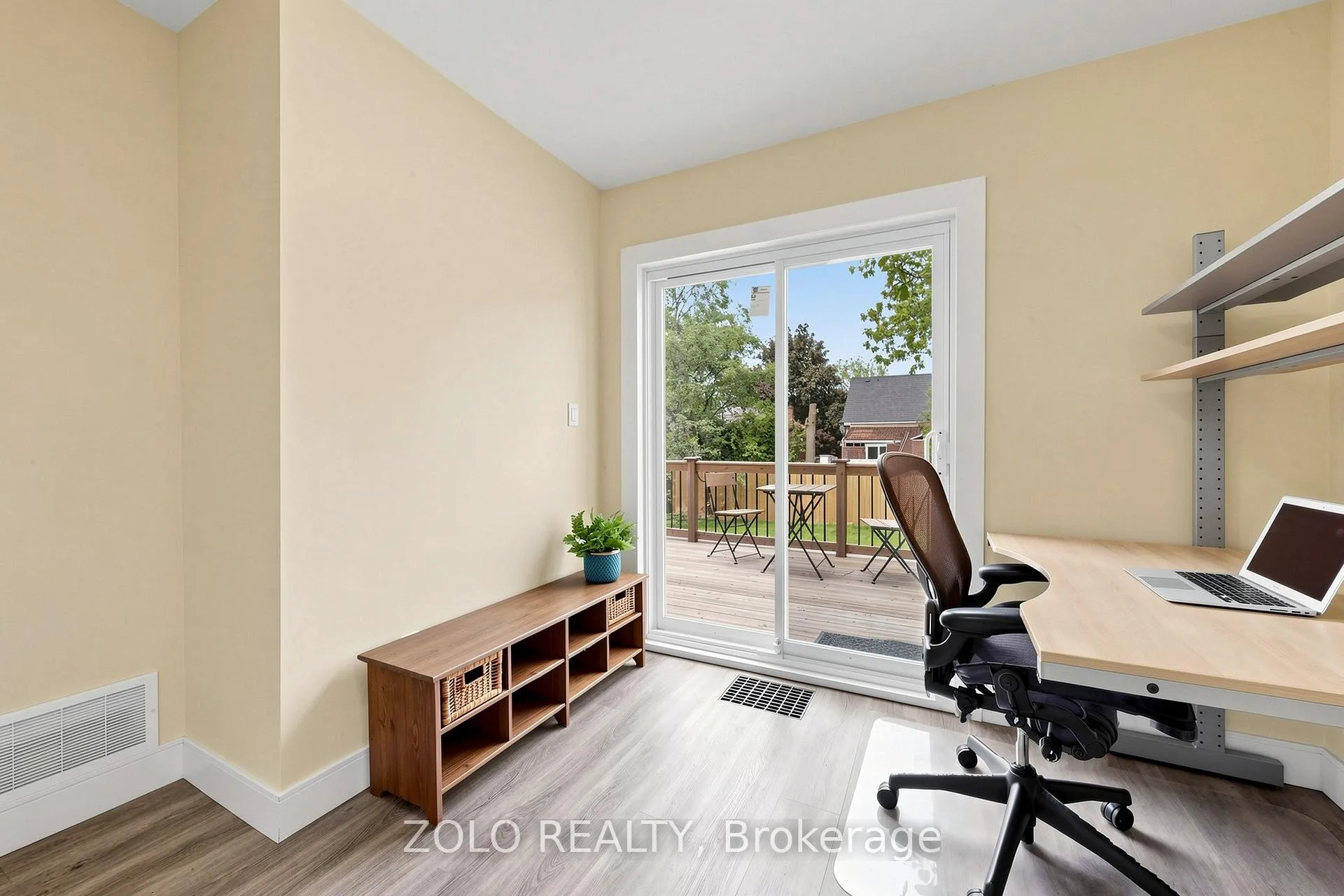 Photo 20 of 84 East 15th Street, Hamilton, Inch Park — HOMEH