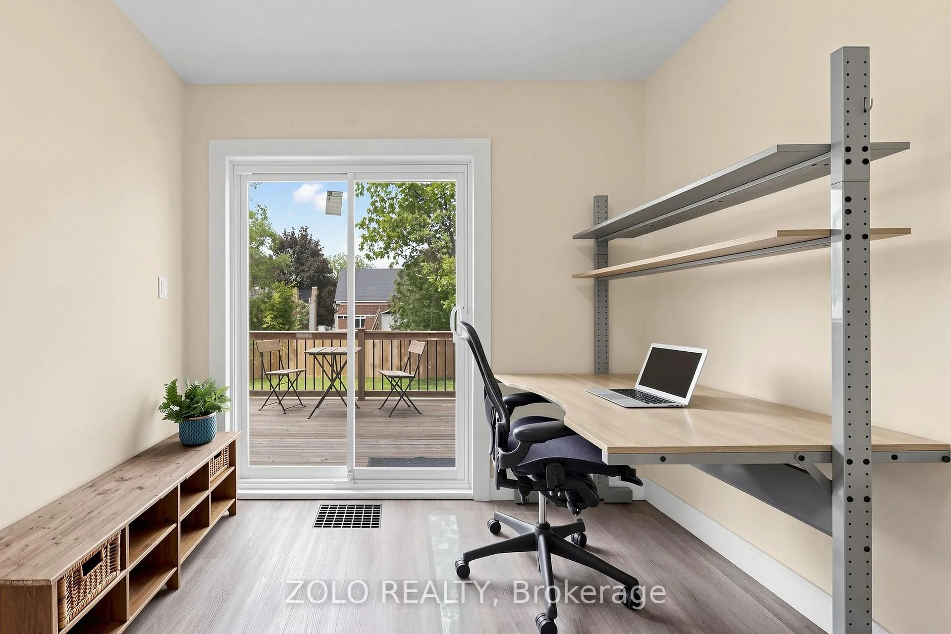 Photo 21 of 84 East 15th Street, Hamilton, Inch Park — HOMEH