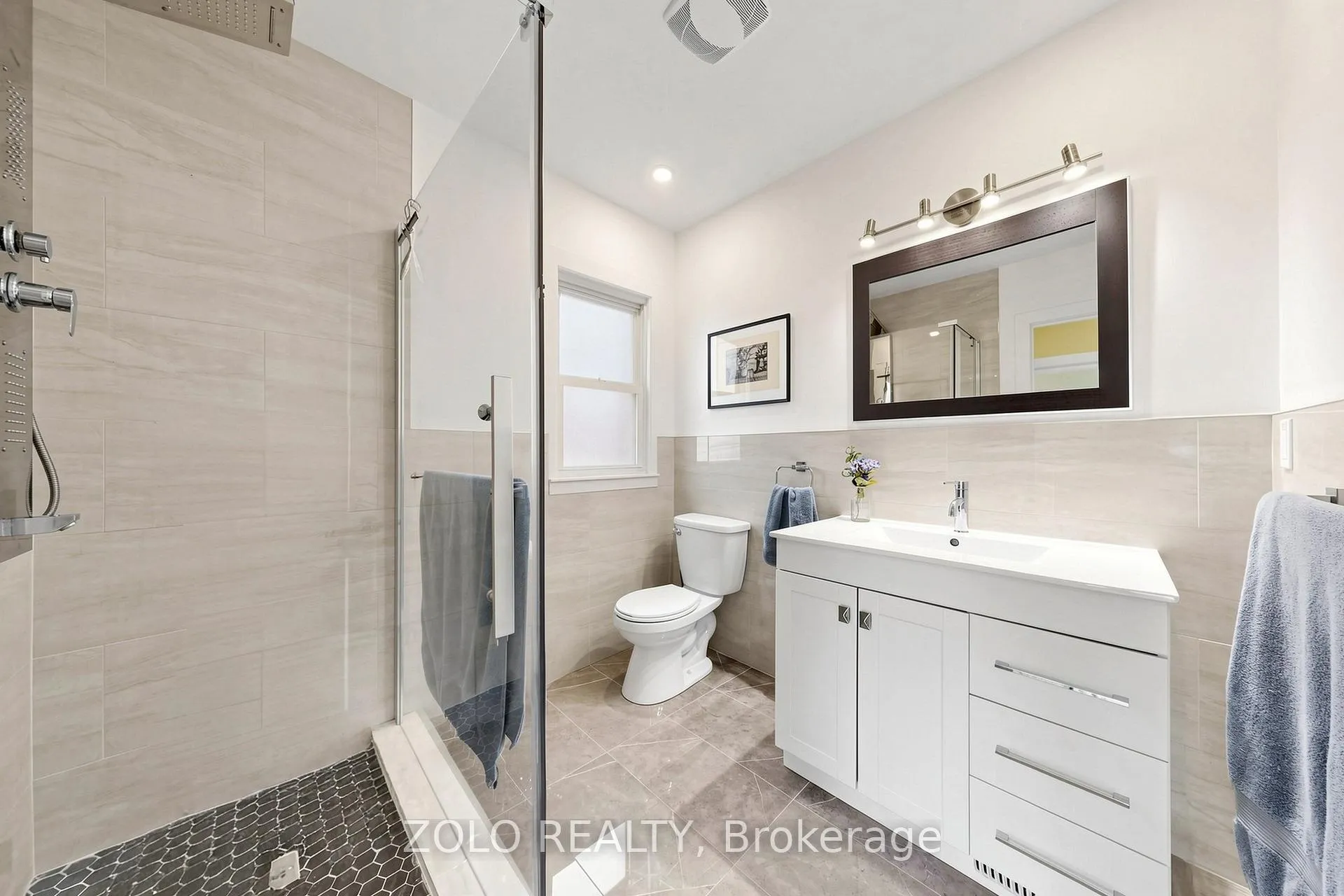 Photo 22 of 84 East 15th Street, Hamilton, Inch Park — HOMEH