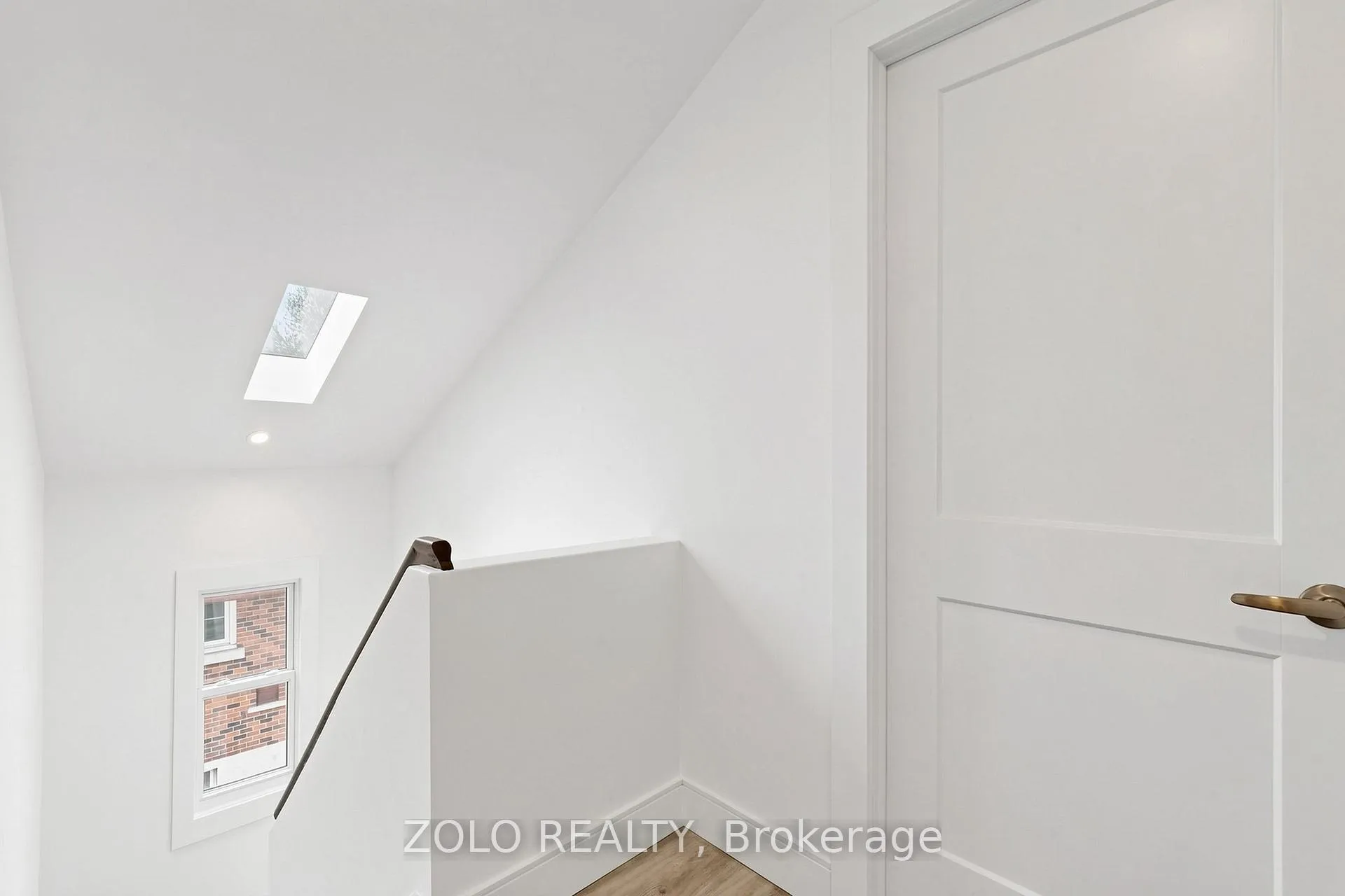 Photo 24 of 84 East 15th Street, Hamilton, Inch Park — HOMEH