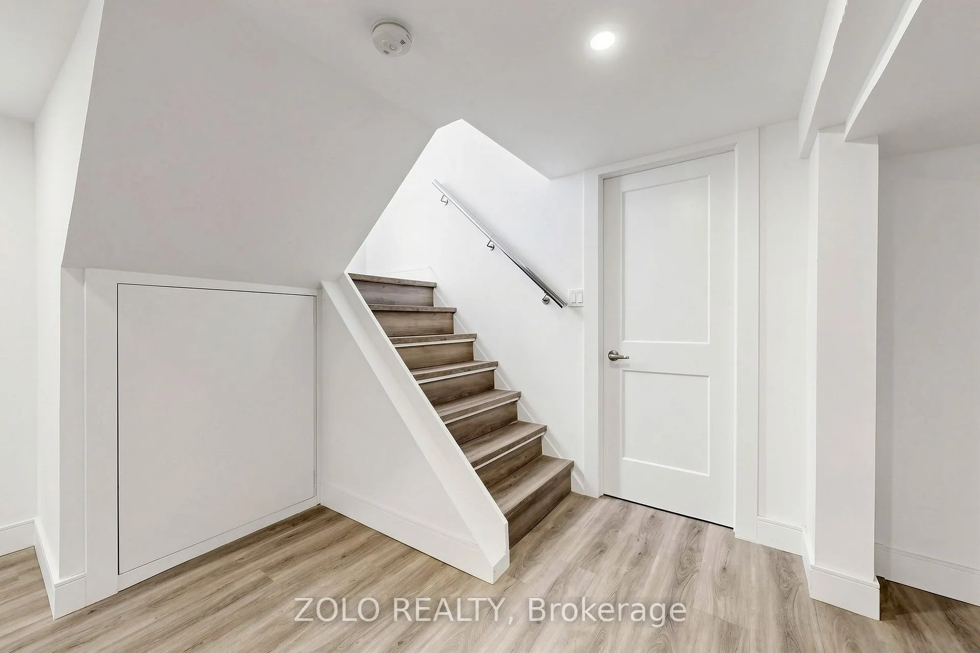 Photo 29 of 84 East 15th Street, Hamilton, Inch Park — HOMEH