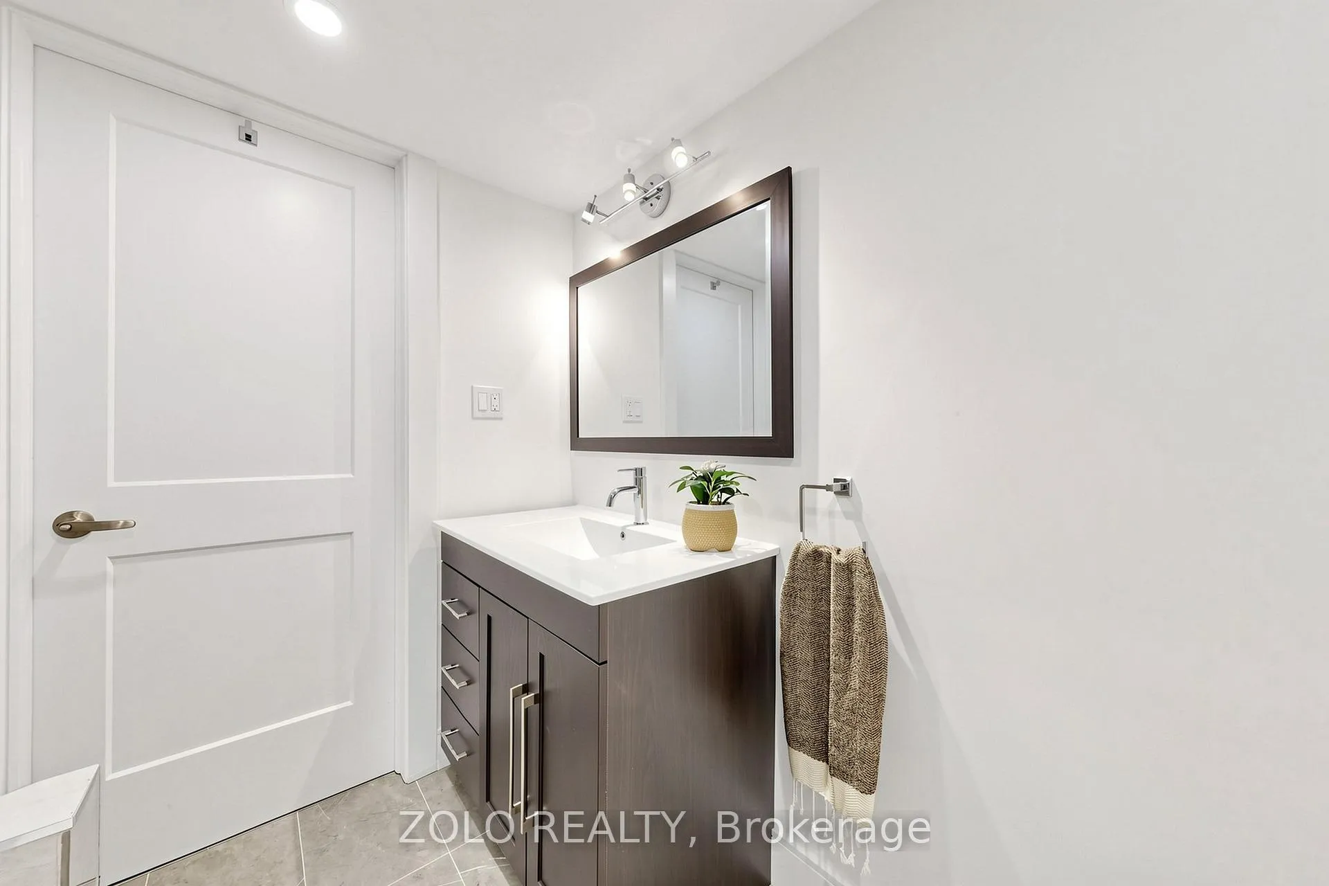 Photo 34 of 84 East 15th Street, Hamilton, Inch Park — HOMEH