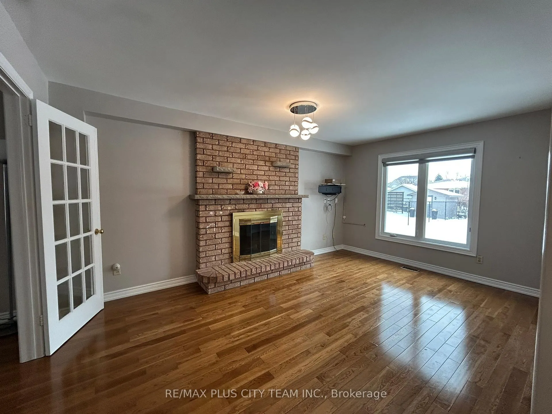 Photo 1 of 506 Dicenzo Drive, Hamilton, Ryckmans — HOMEH