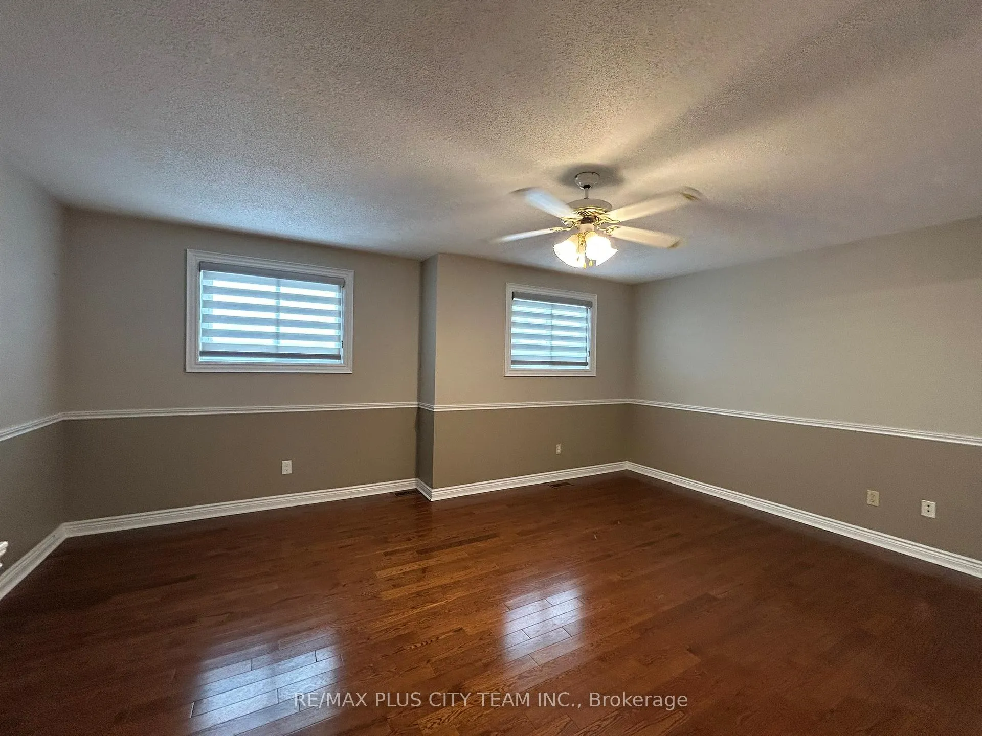 Photo 18 of 506 Dicenzo Drive, Hamilton, Ryckmans — HOMEH