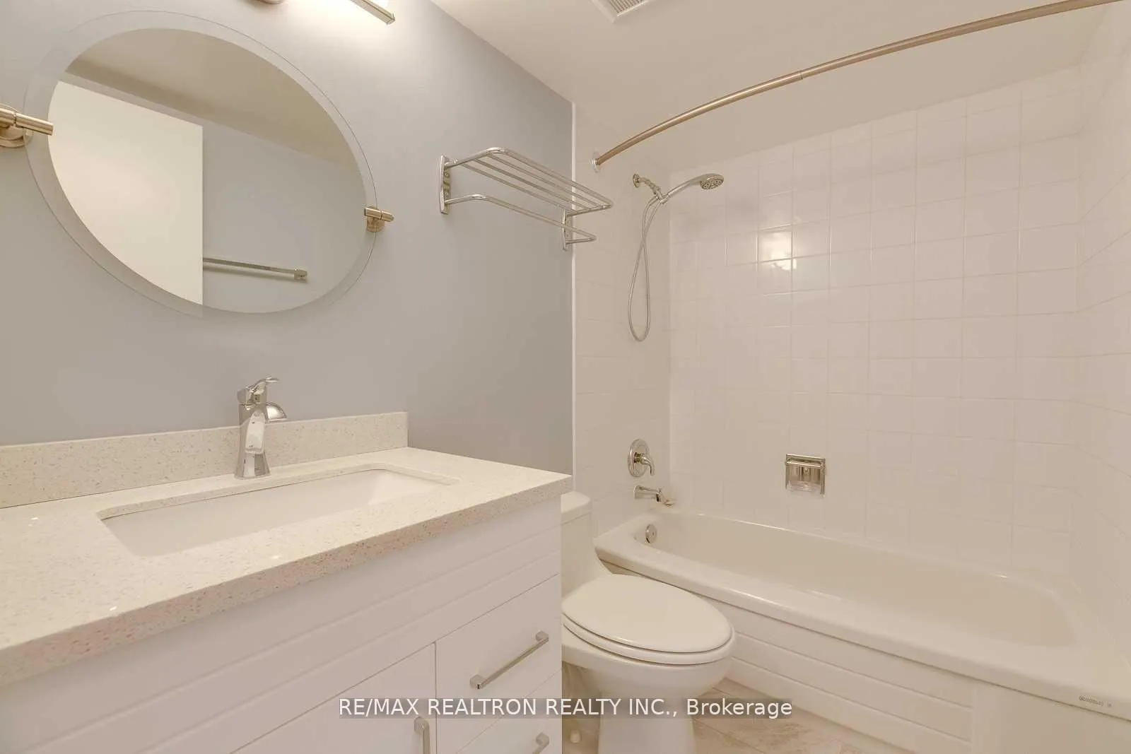 Photo 8 of Unit 1609, 7460 Bathurst Street, Vaughan, Brownridge — HOMEH