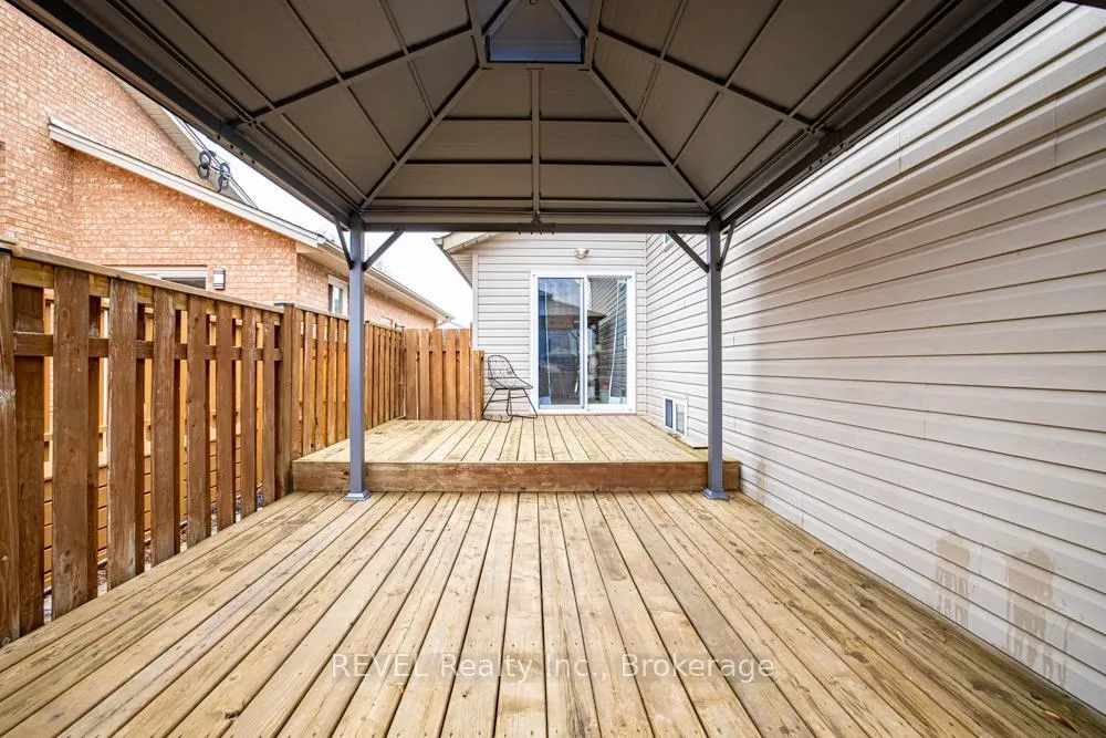 Photo 25 of 8205 Harvest Crescent, Niagara Falls, Ascot — HOMEH