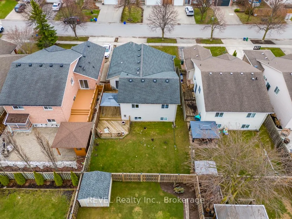 Photo 32 of 8205 Harvest Crescent, Niagara Falls, Ascot — HOMEH