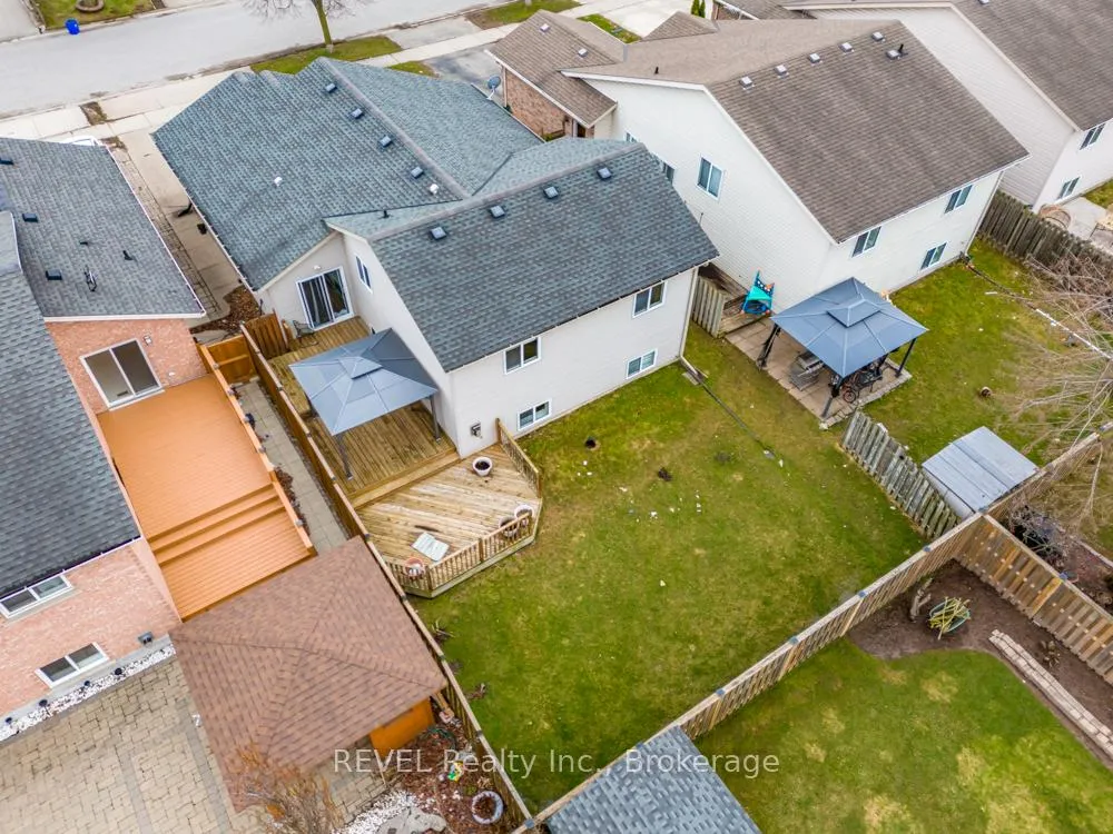 Photo 33 of 8205 Harvest Crescent, Niagara Falls, Ascot — HOMEH