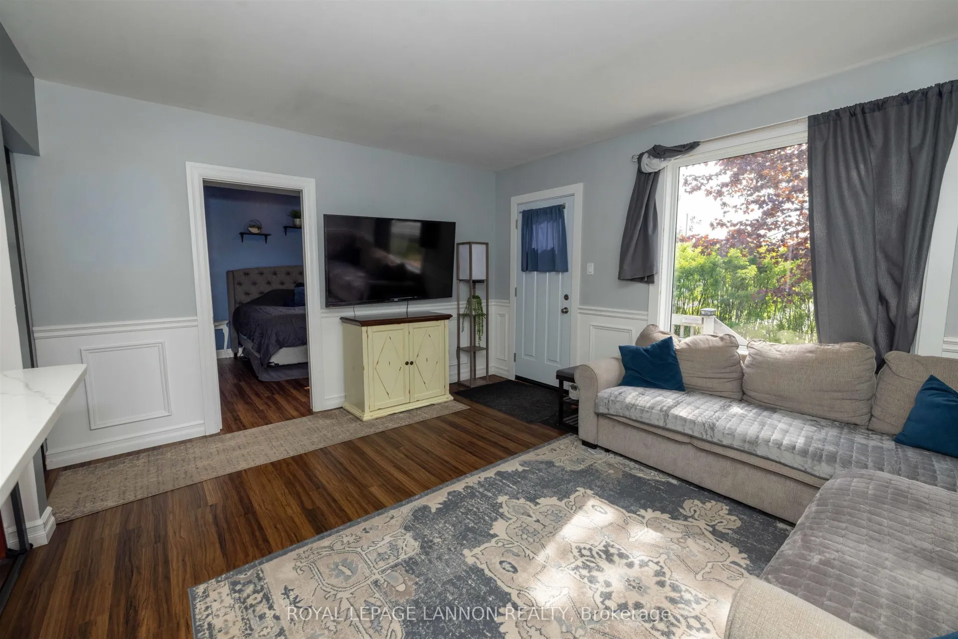 Photo 5 of 1126 Broadmore Ave, Thunder Bay, Westfort — HOMEH