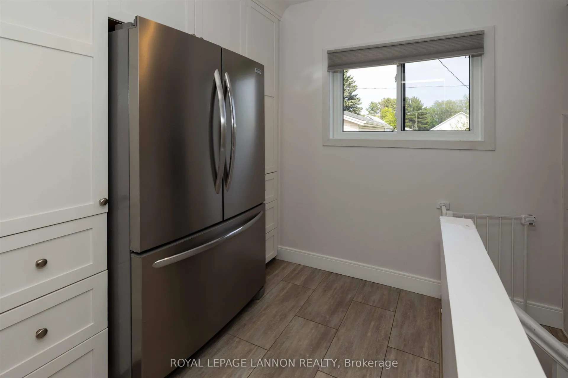 Photo 10 of 1126 Broadmore Ave, Thunder Bay, Westfort — HOMEH
