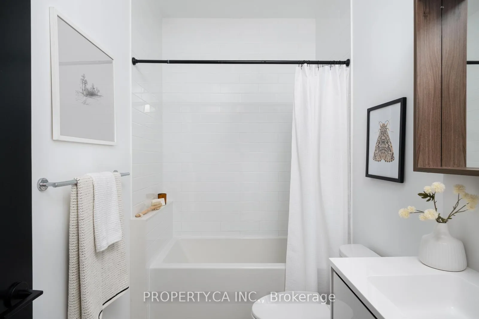 Photo 33 of 165 Lisgar Street, Toronto, Niagara — HOMEH