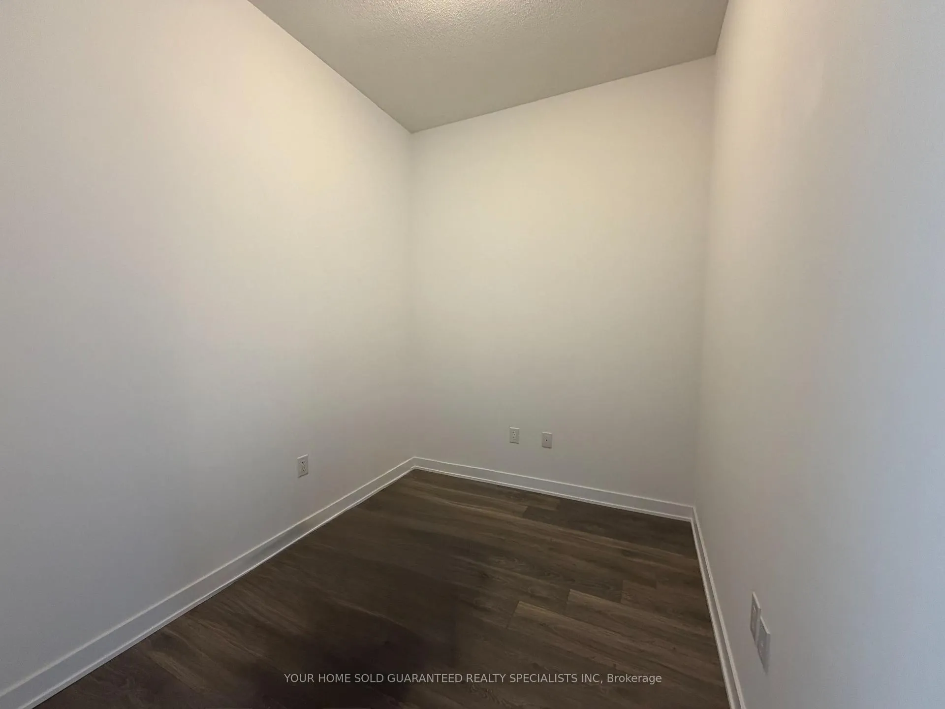 Photo 3 of Unit 1012, 60 Honeycrisp Crescent, Vaughan, Concord — HOMEH