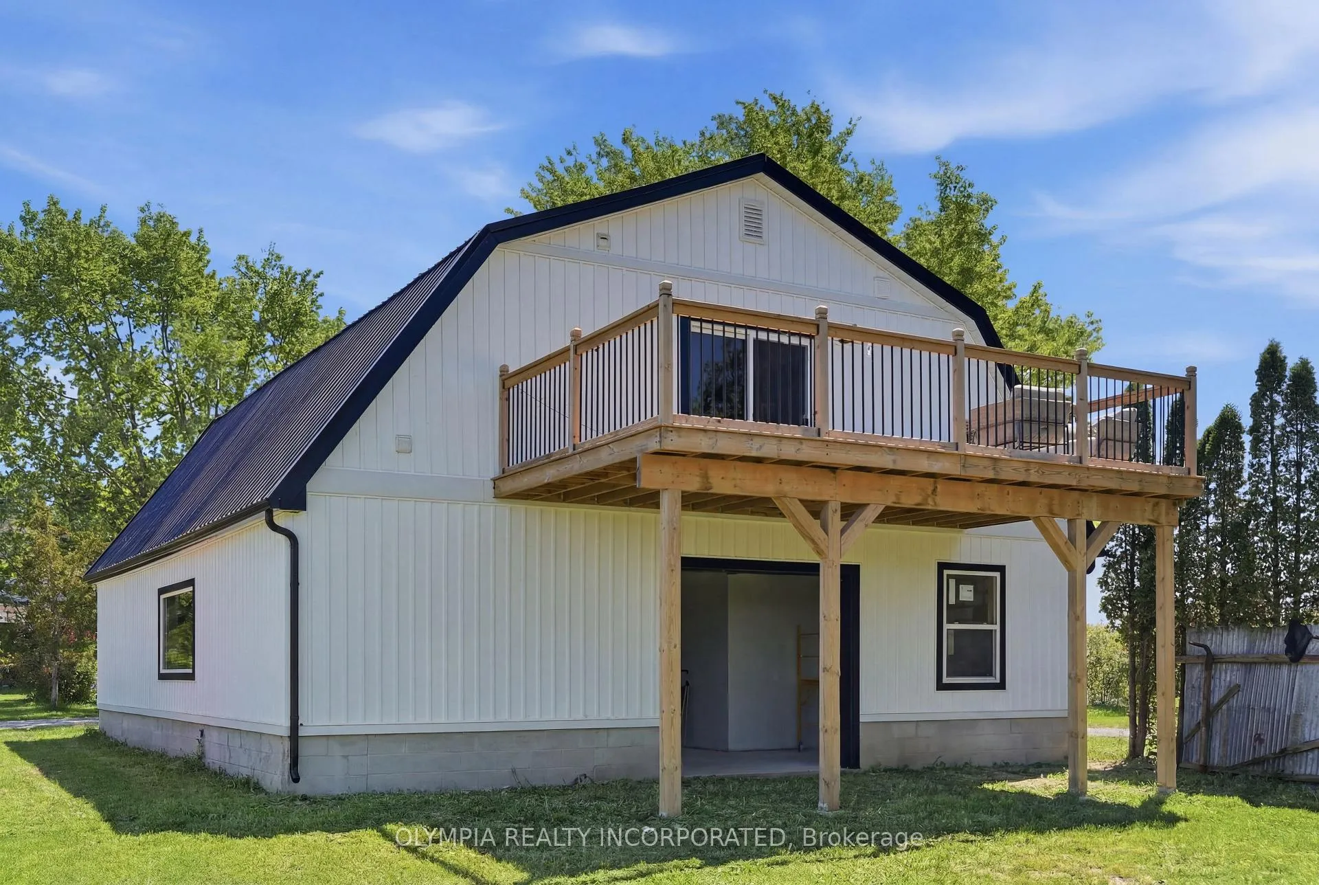 Photo 7 of 8131 Ridge Road, Niagara Falls, Schisler — HOMEH