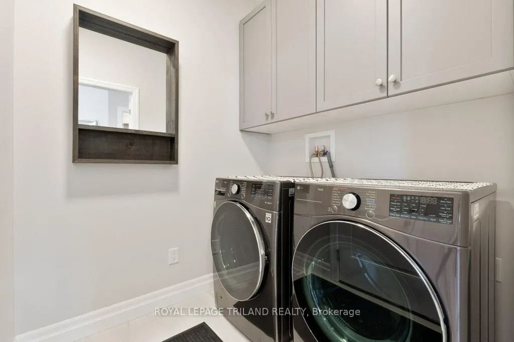 Photo 24 of 252 Renaissance Drive, St. Thomas — HOMEH