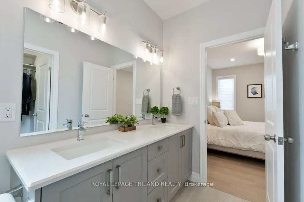 Photo 29 of 252 Renaissance Drive, St. Thomas — HOMEH