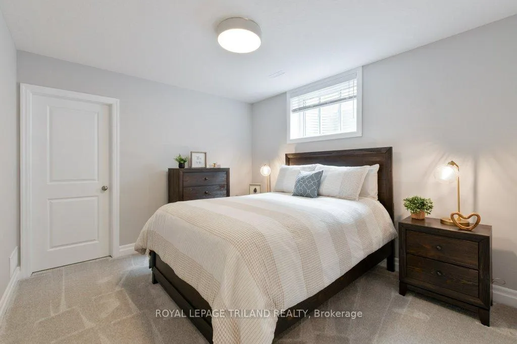 Photo 40 of 252 Renaissance Drive, St. Thomas — HOMEH