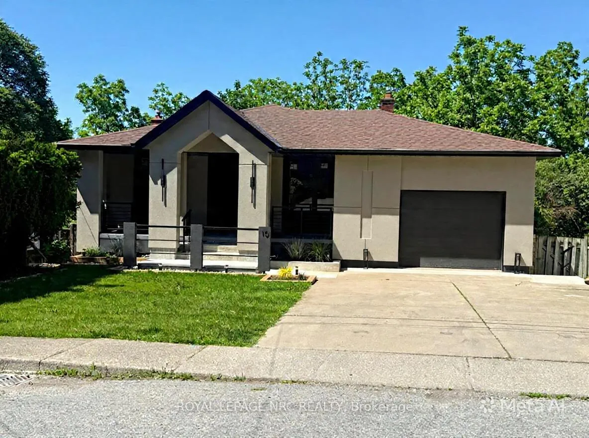 Photo 1 of 10 (Main floor) Dundas Crescent, St. Catharines, Burleigh Hill — HOMEH